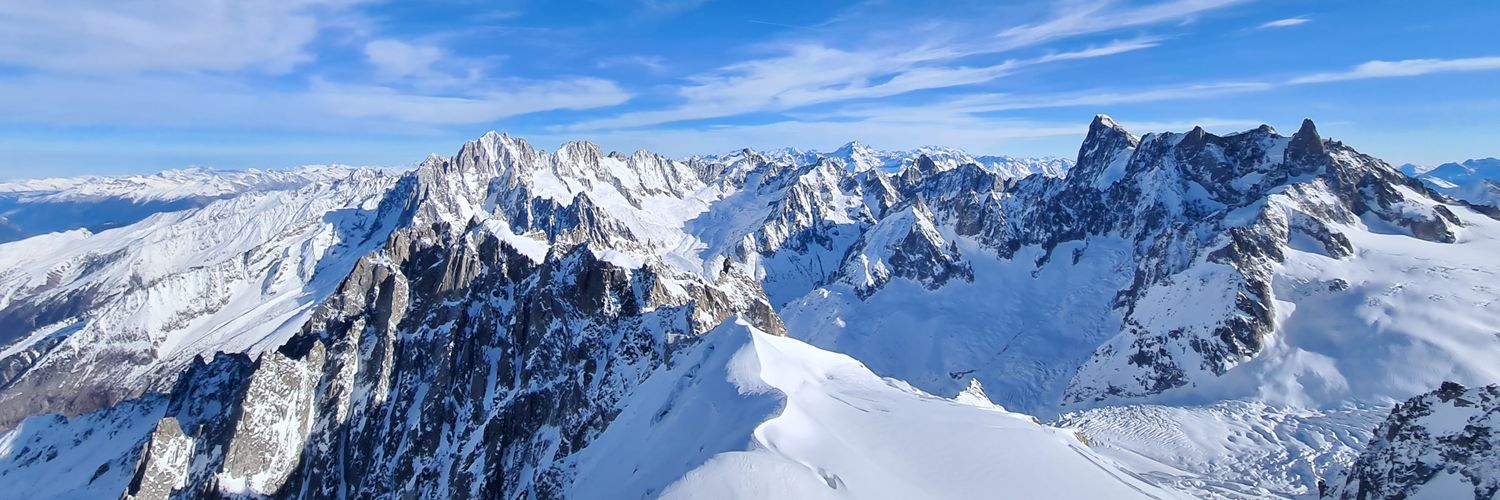 varaspaula04's profile banner image
