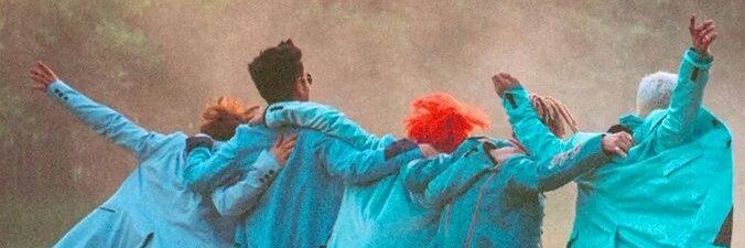 chloe :› banner
