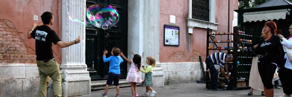 Desmond Fernandes banner