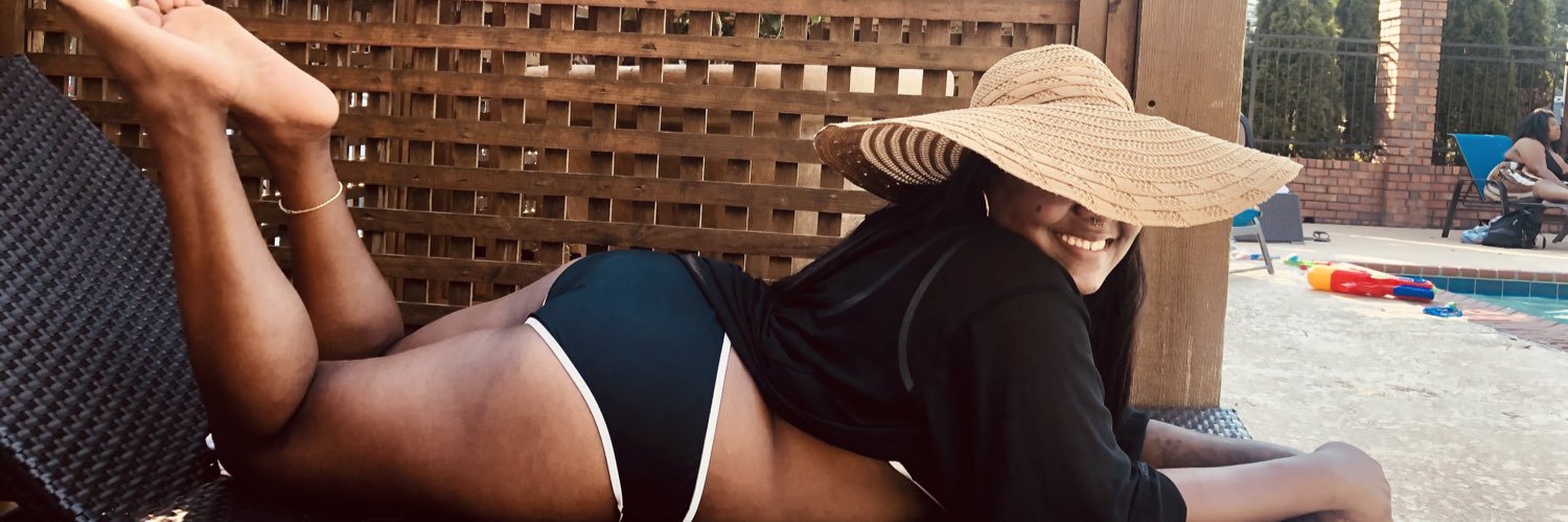 ElleMAime's profile banner image
