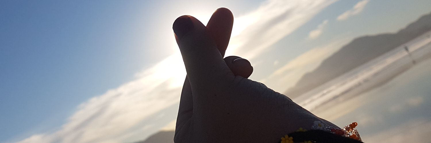 fatimanavarrro's profile banner image