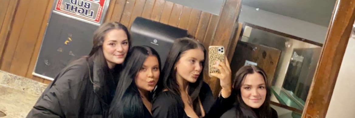 haleysnavv's profile banner image