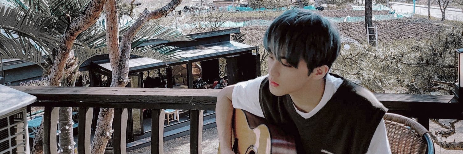 luvxxholic's profile banner image