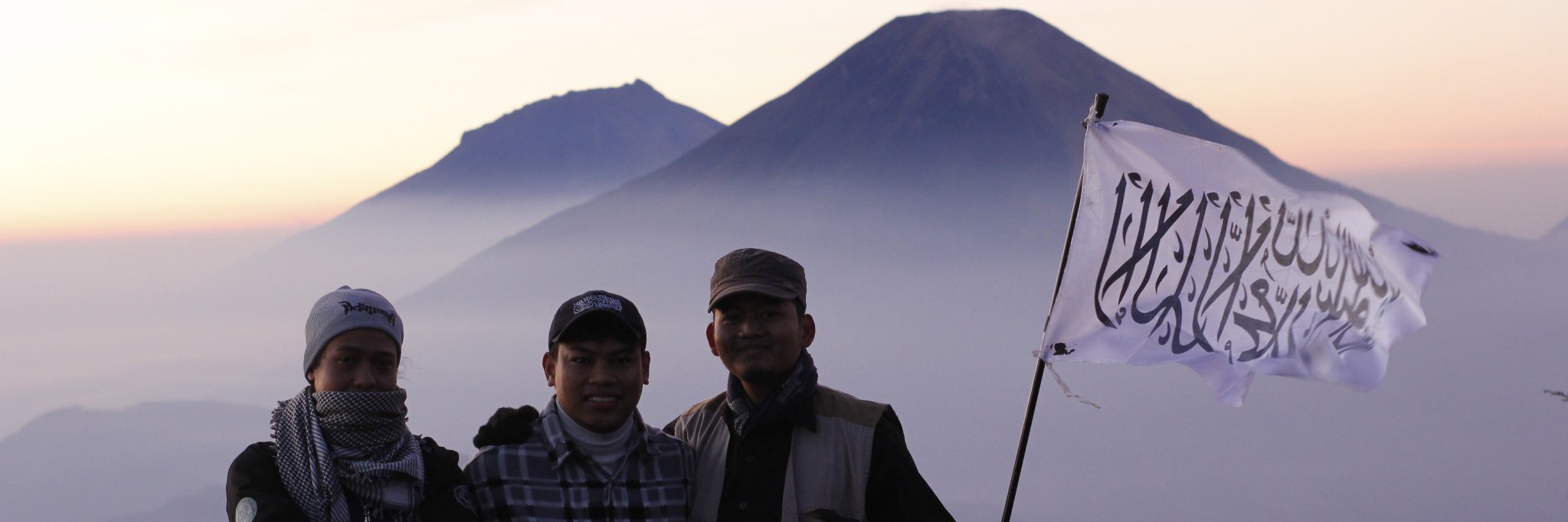 khairu_rizal98's profile banner image