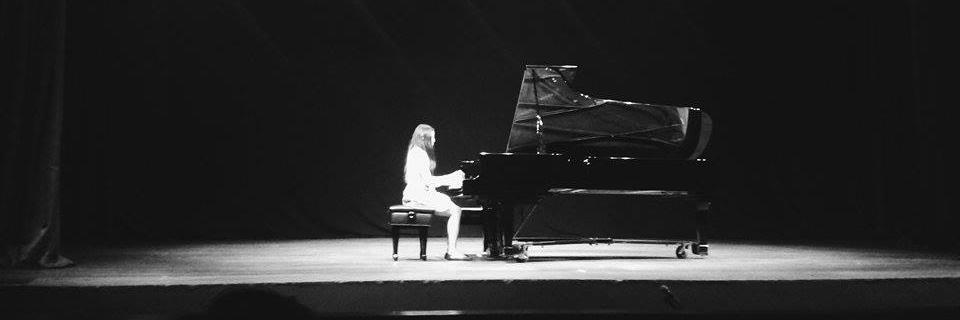 karentejuco's profile banner image