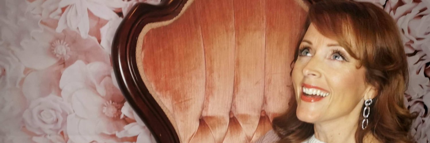 kymsimon's profile banner image