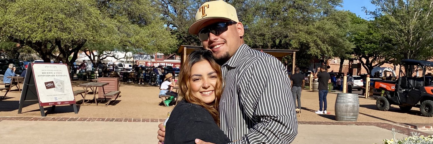 MiranddaRamirez's profile banner image