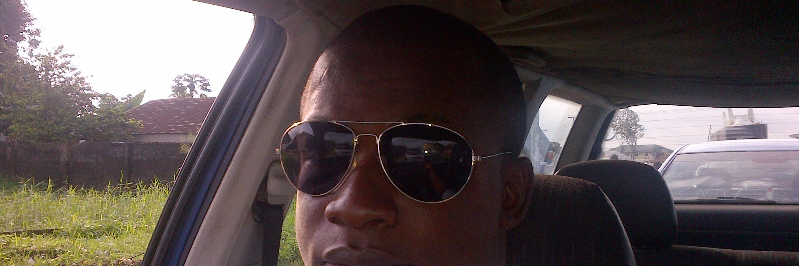 Majuzie's profile banner image