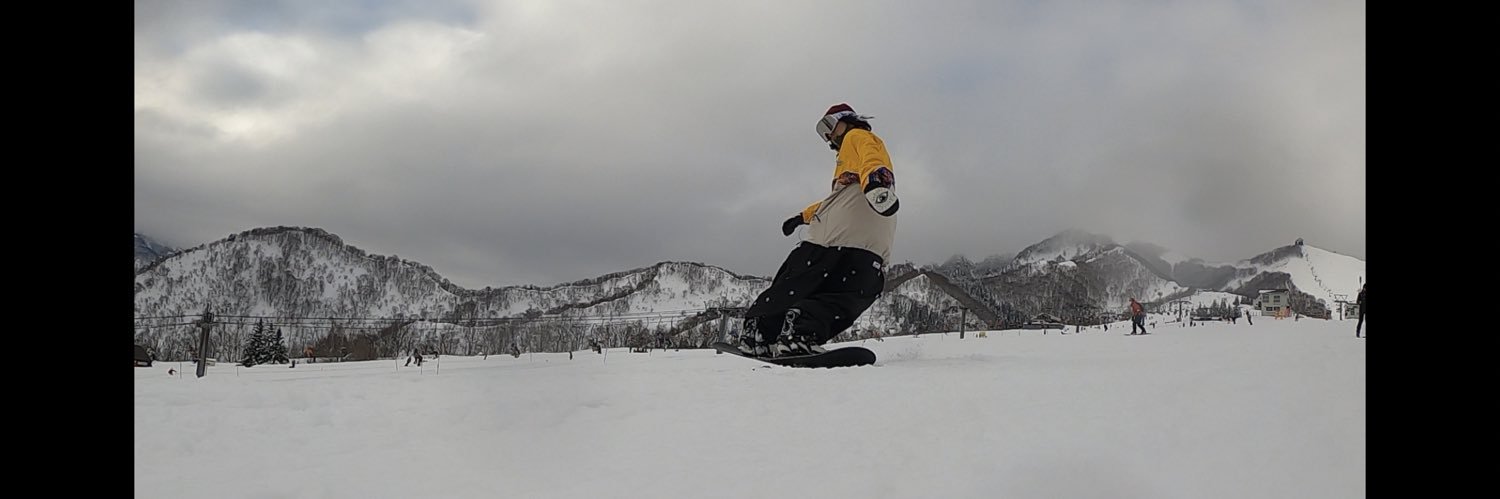 sh___1212's profile banner image