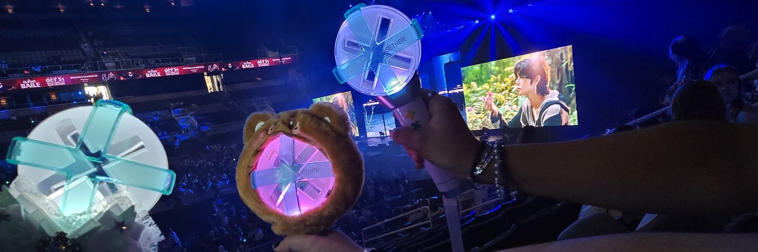 Adora_owo's profile banner image