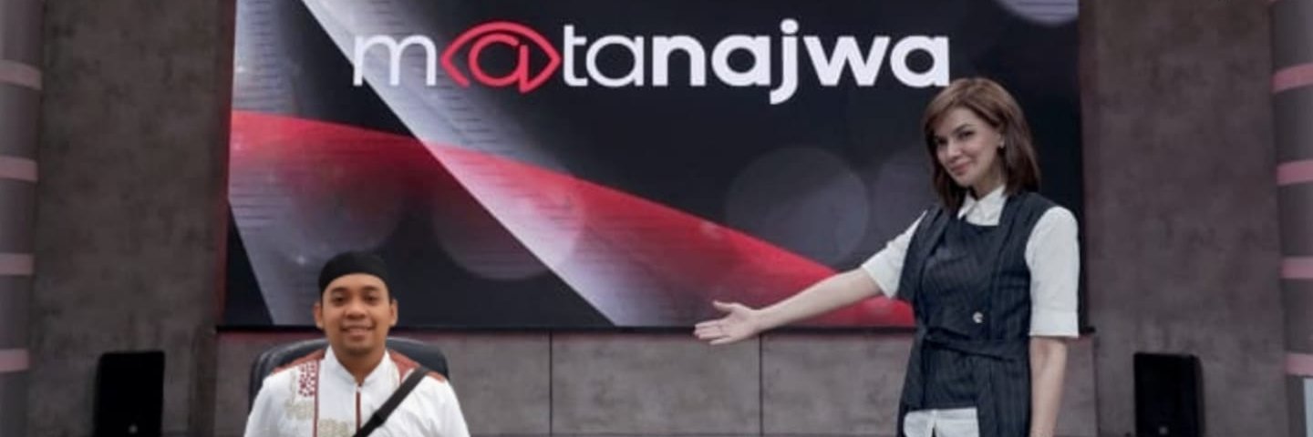 nuangsam's profile banner image