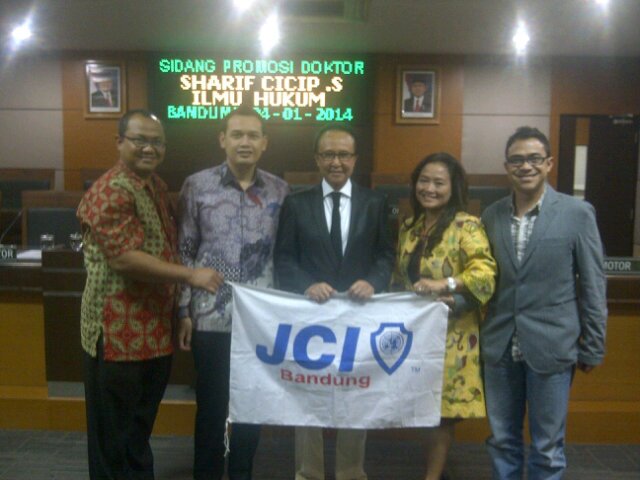 Bandung Goes Global banner