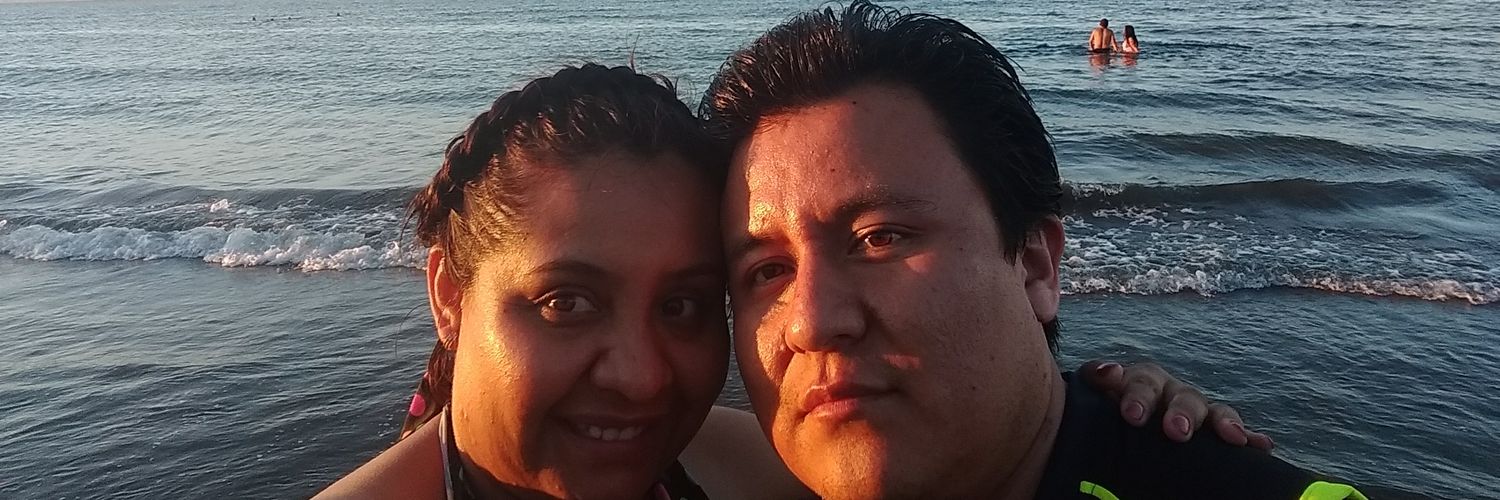 lore_tellez's profile banner image