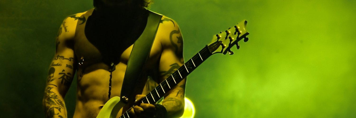 Qbos_'s profile banner image