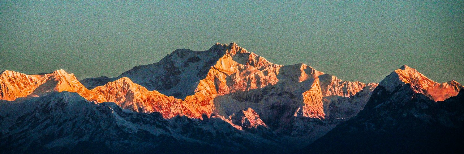 deviniyer's profile banner image