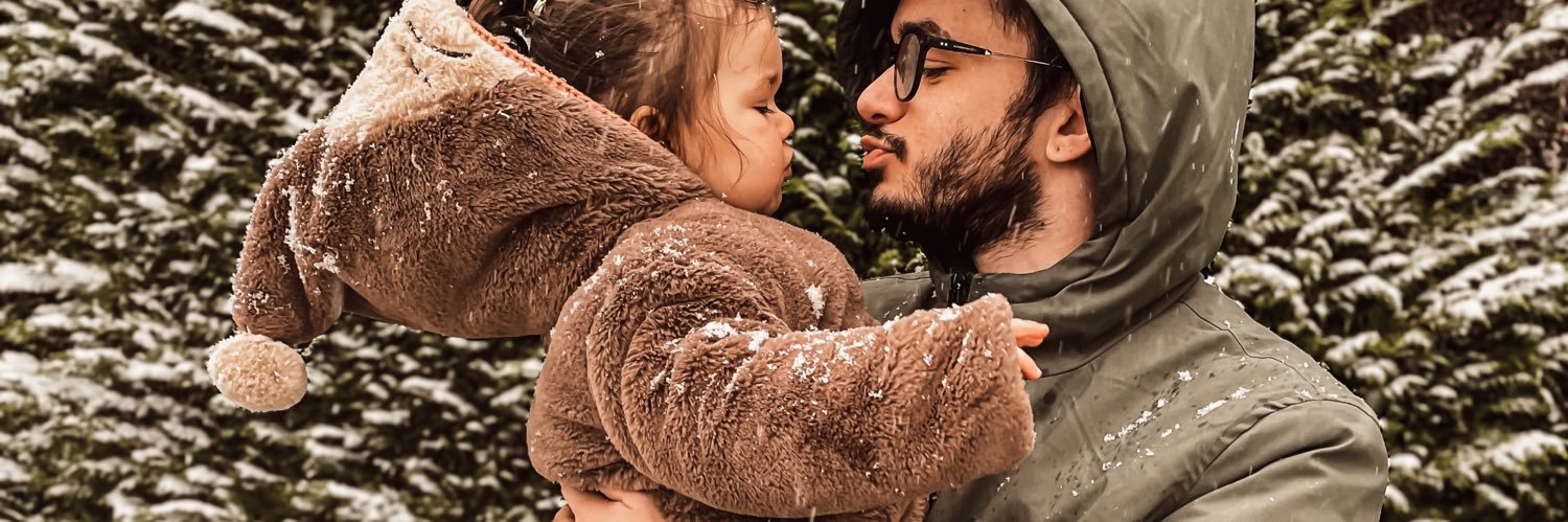 MomoVhck's profile banner image
