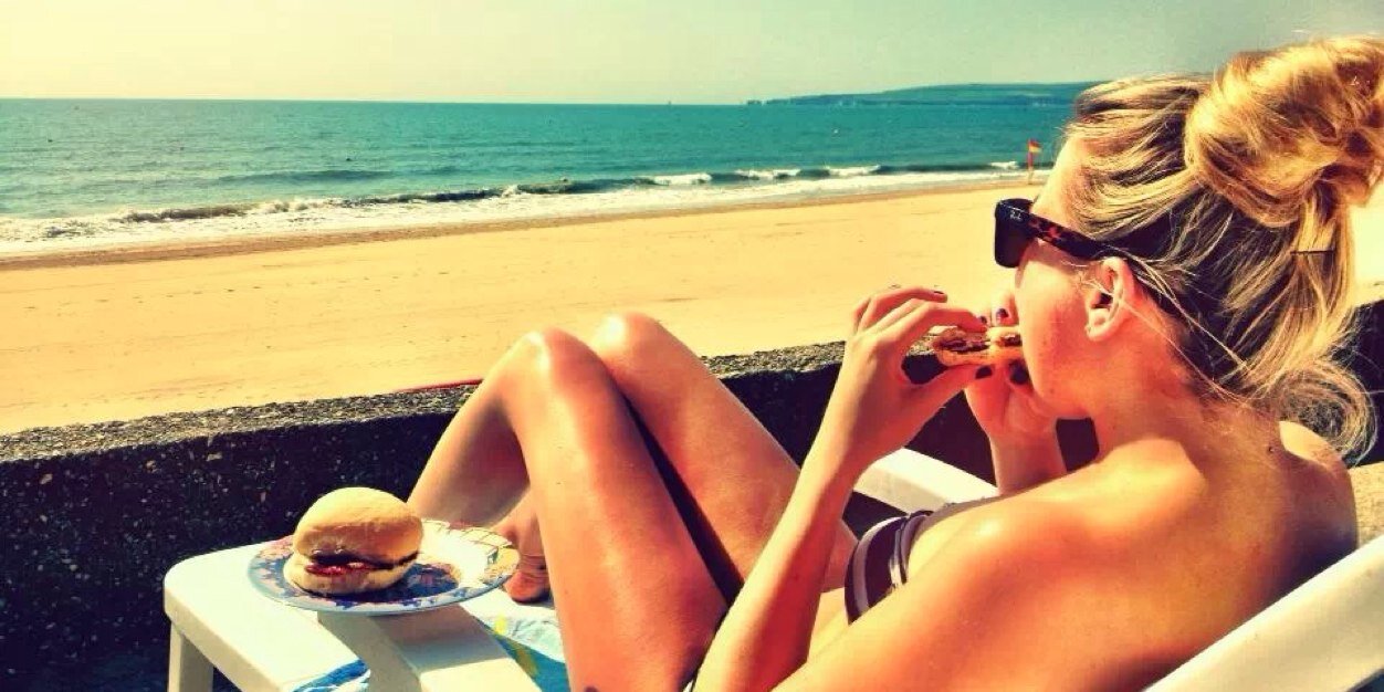 LauraCuthbert_'s profile banner image