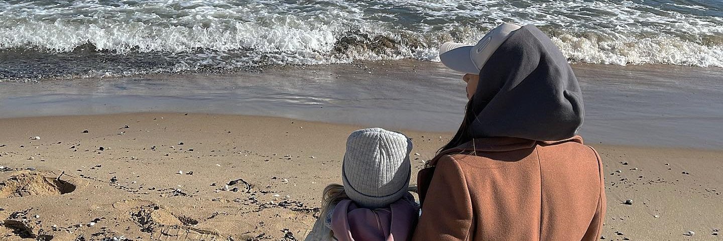 Isabella_541's profile banner image