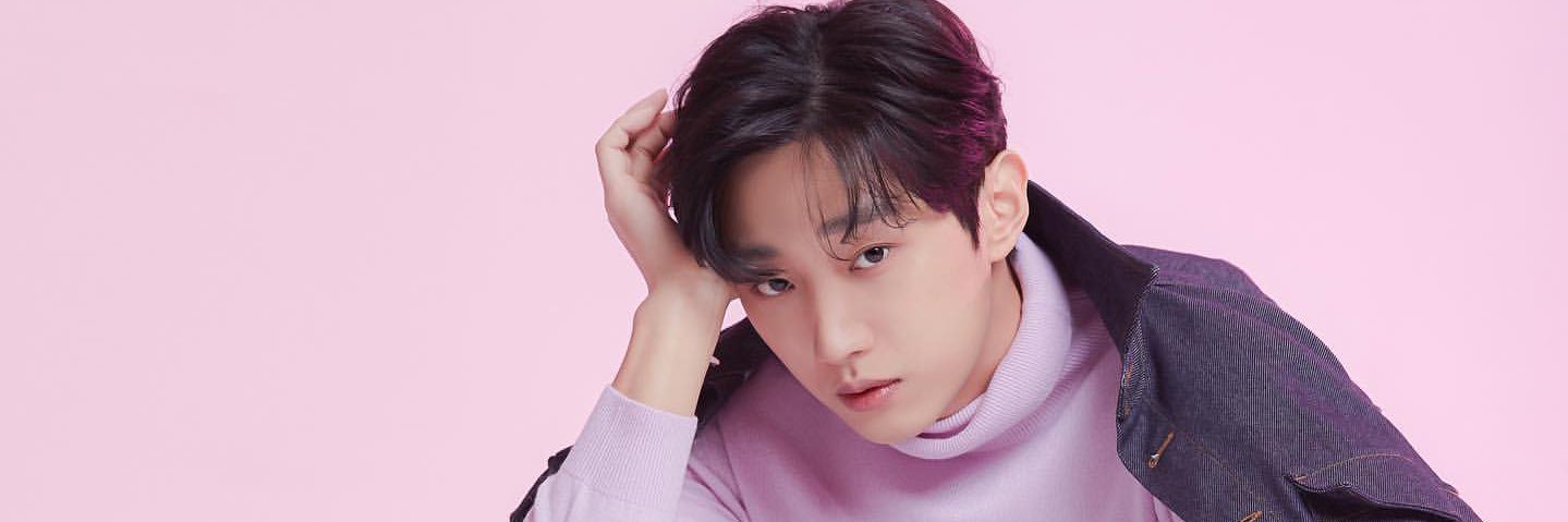 소행성 B423 banner