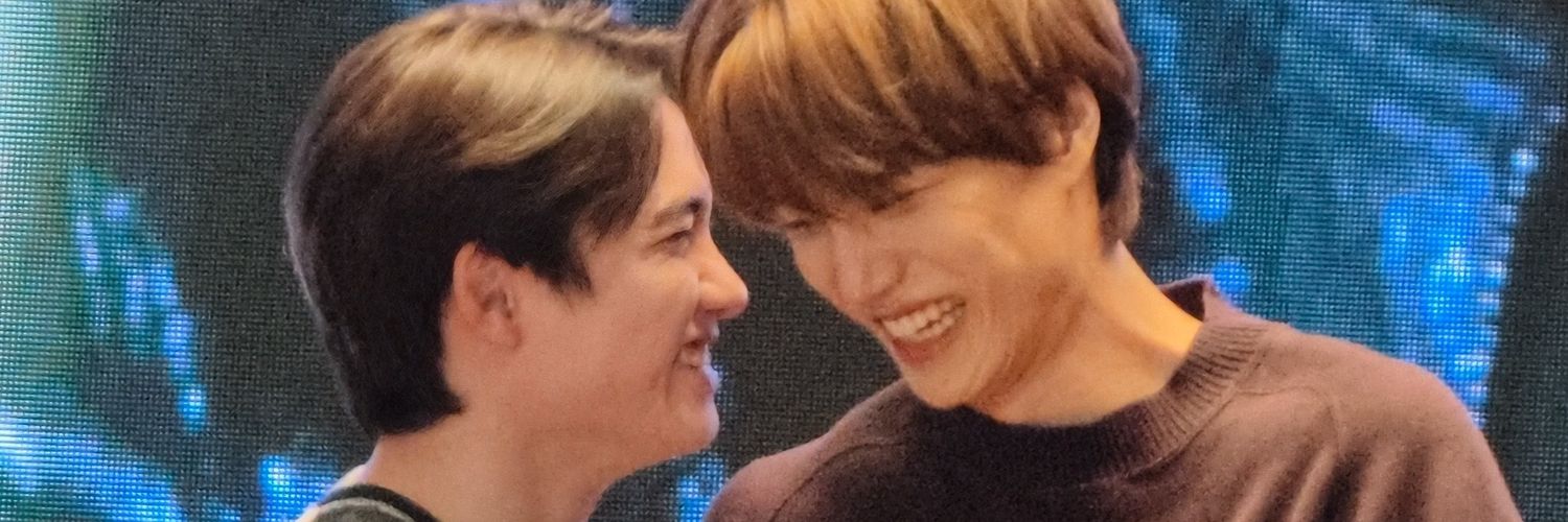 ellie 🐧🍀 banner