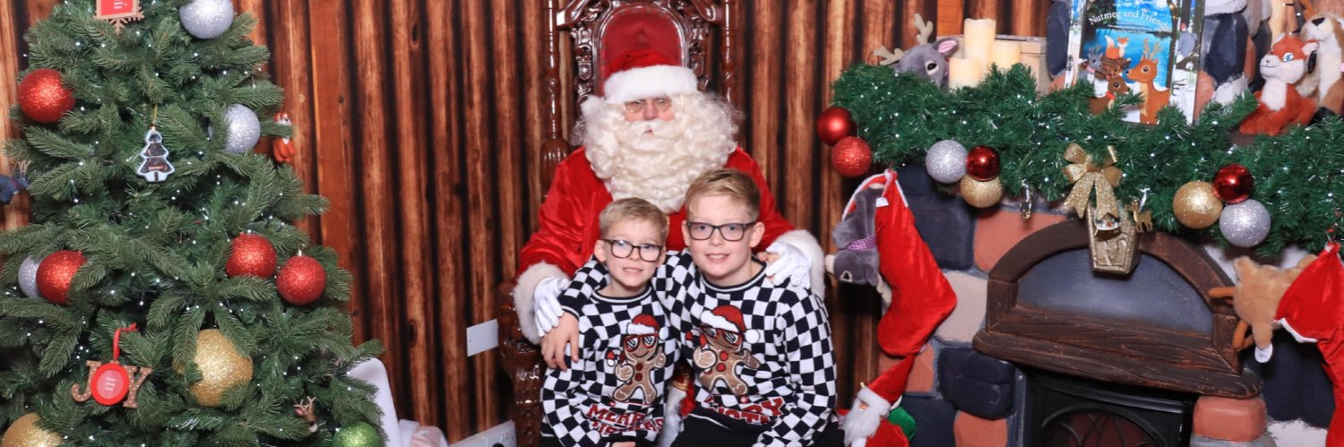 ✨ Laura Turnbull ✨ banner