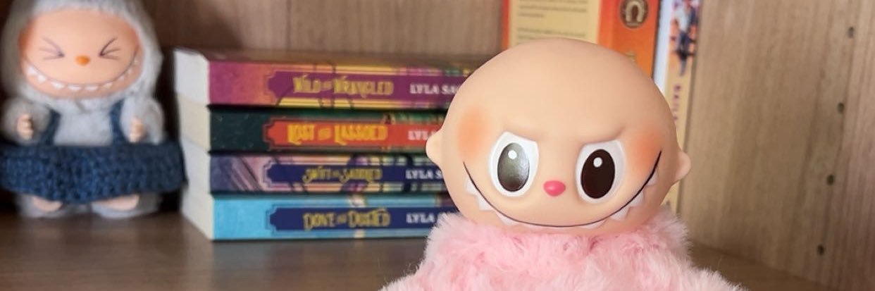 lillianbinning's profile banner image