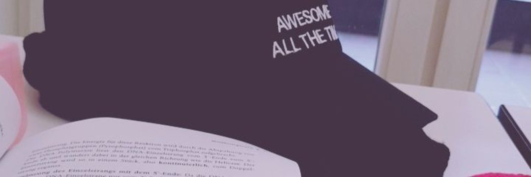 a_mo_rii's profile banner image