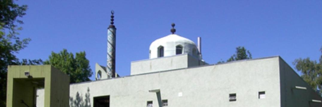 snakdali's profile banner image
