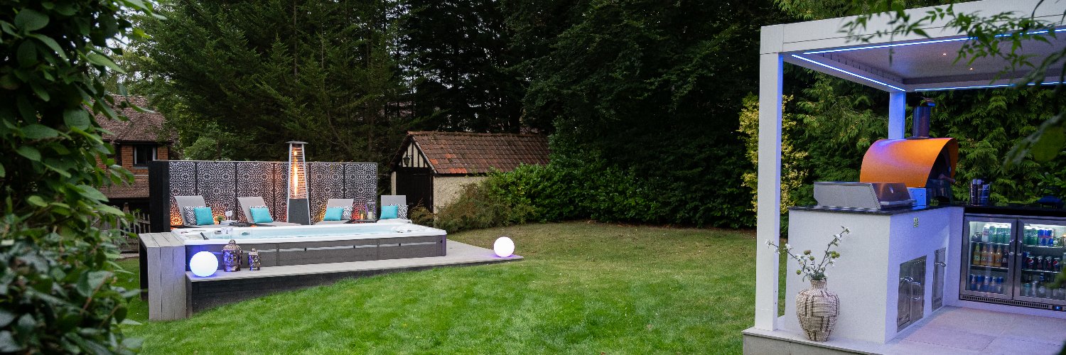 LEOutdoorLiving's profile banner image