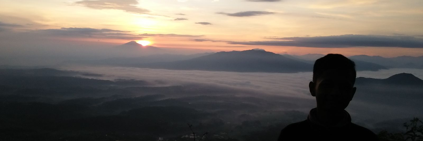 heniiPr's profile banner image