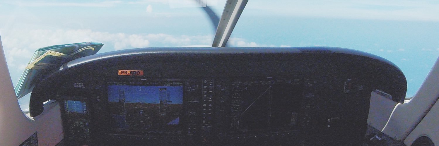 latiefarf's profile banner image