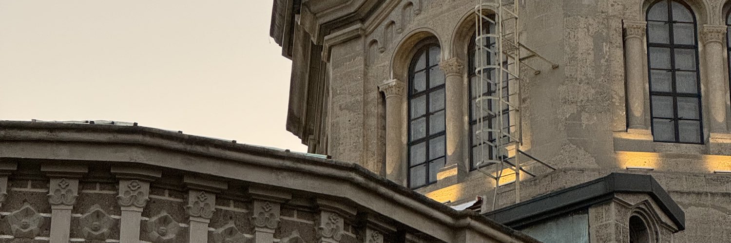 allysoper's profile banner image