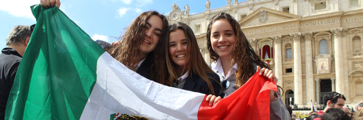 paulapriegos's profile banner image