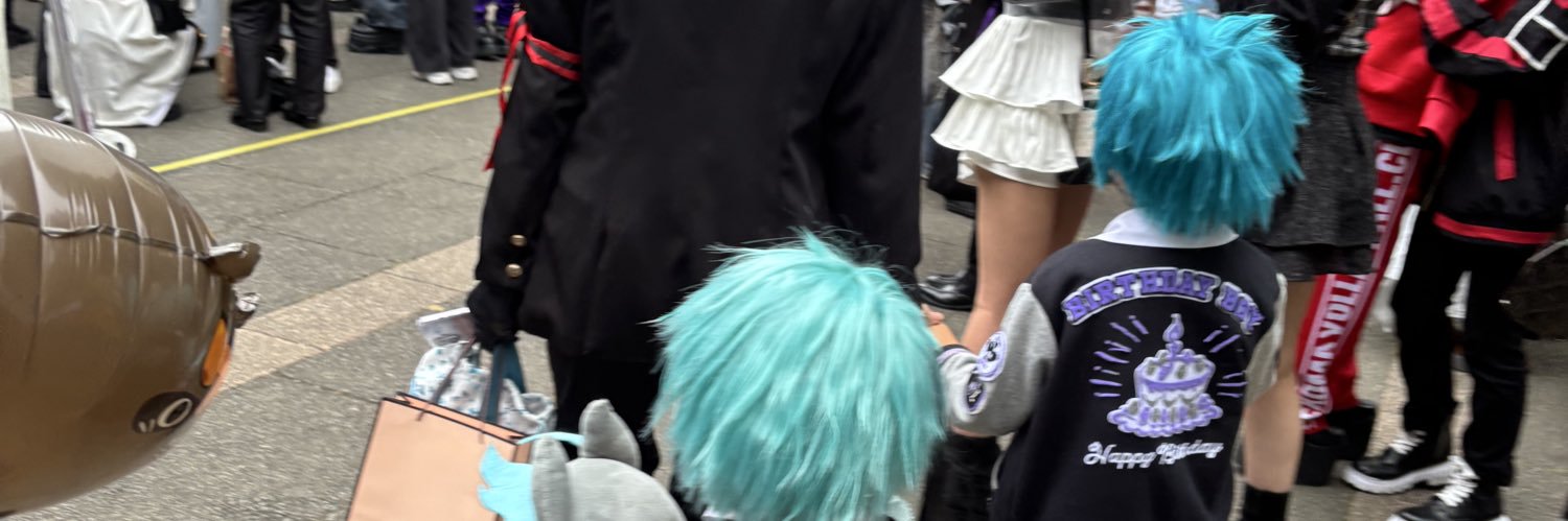 takaenolza's profile banner image