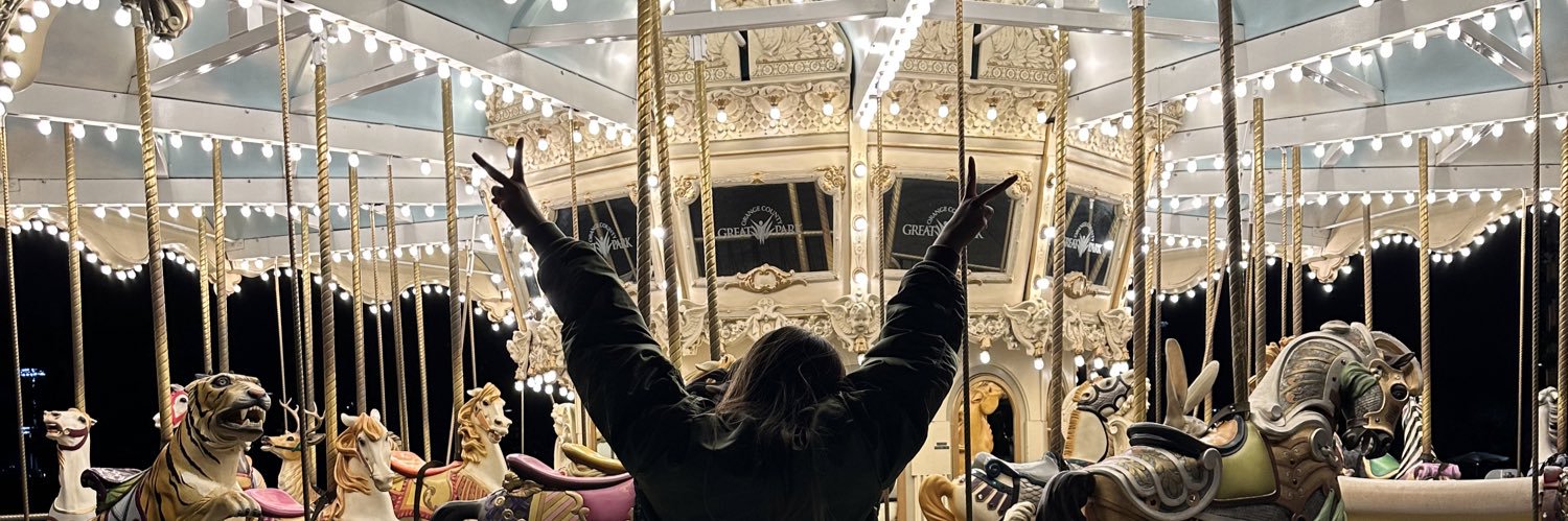 DeDe 💎🌴🐱 banner