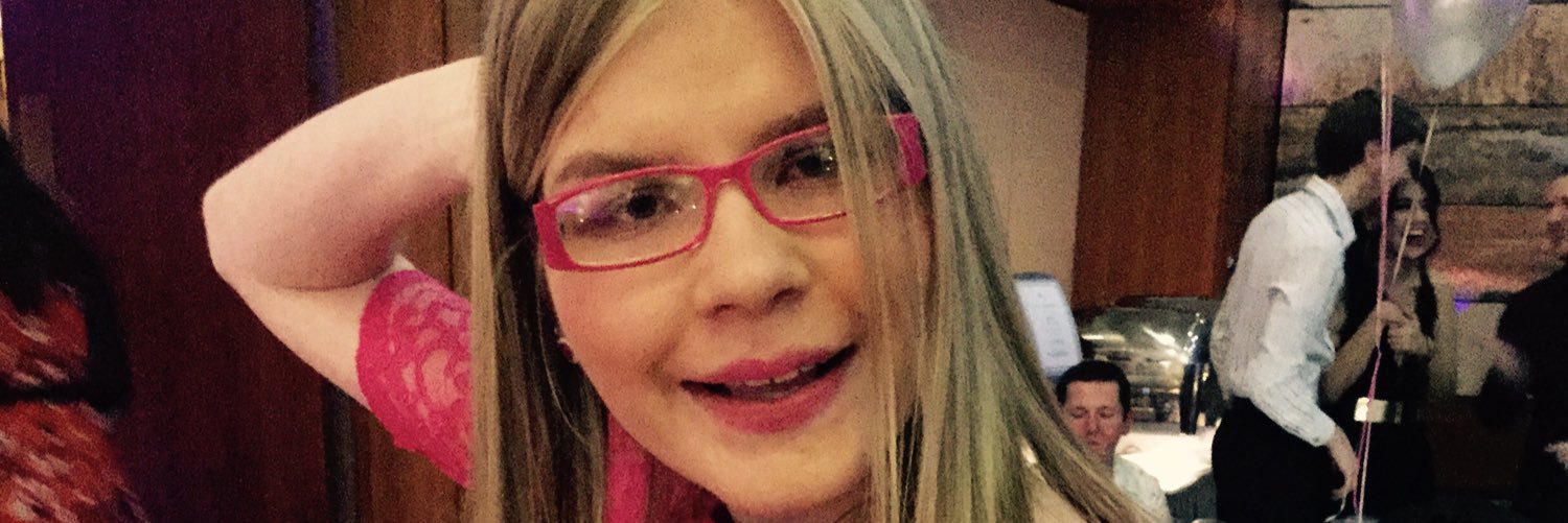 delly_armstrong's profile banner image
