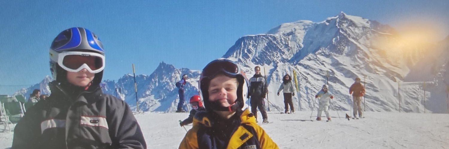 aurelienthouret's profile banner image