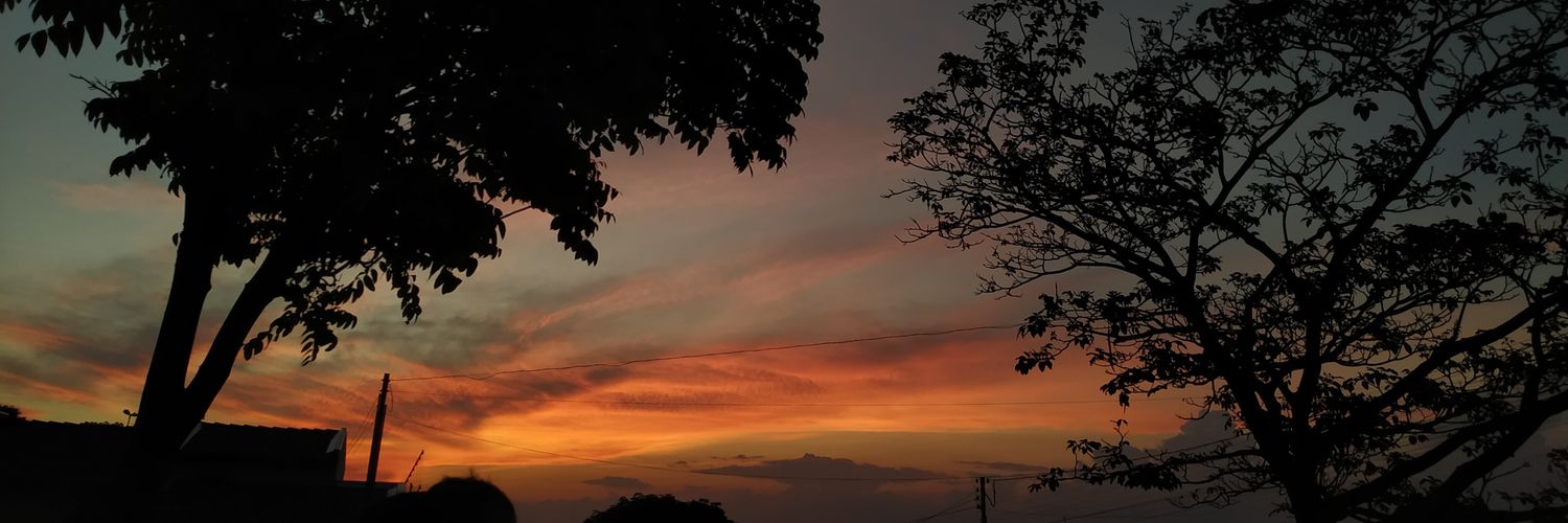 oraqueem's profile banner image