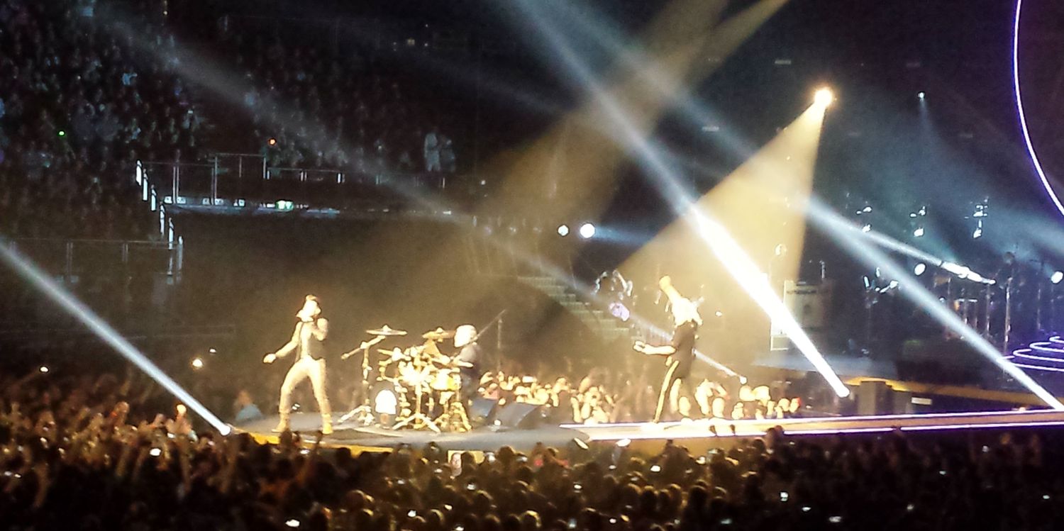 Beth Garland 💚 banner