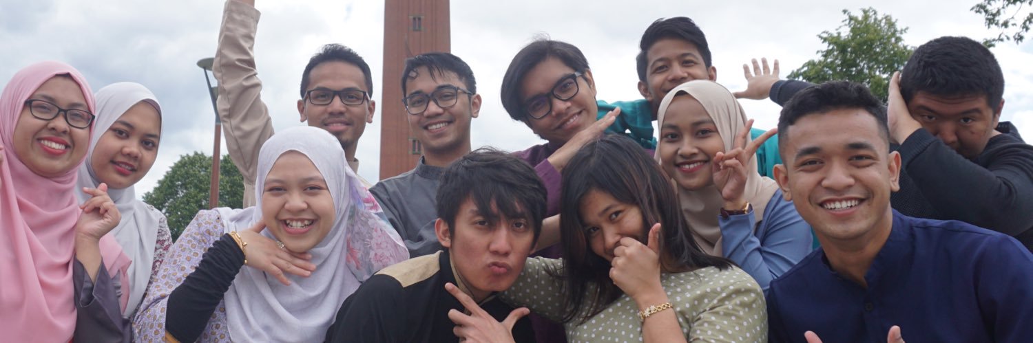AmalinMahadi's profile banner image