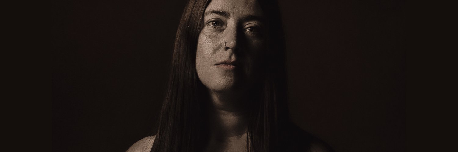 Vanessa Lively banner