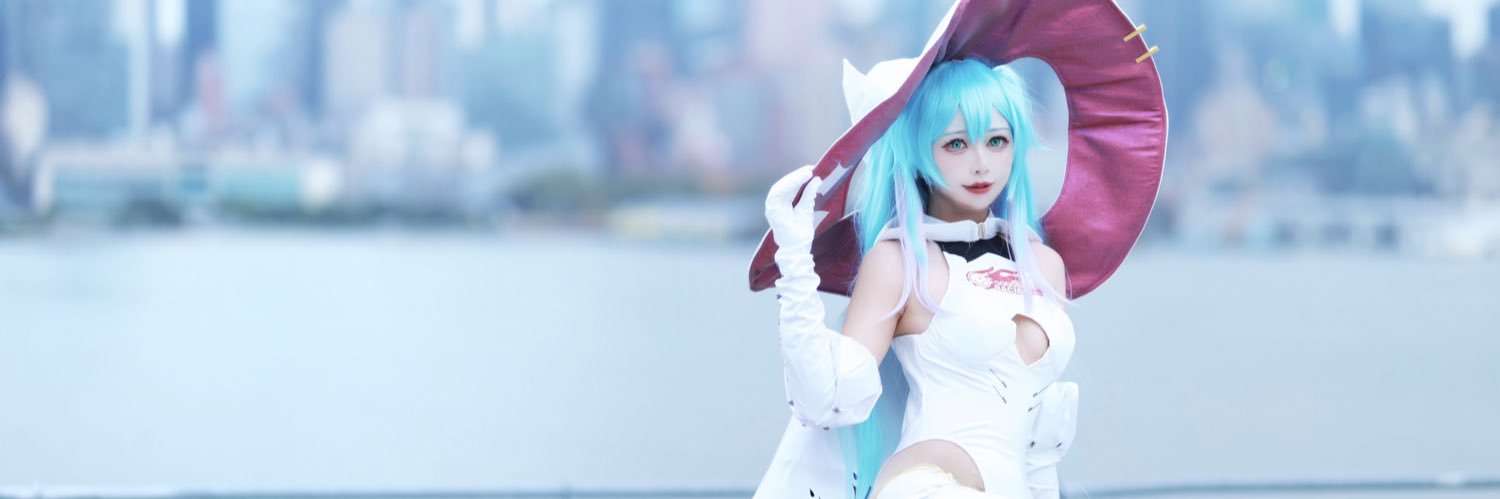 SukJenna's profile banner image