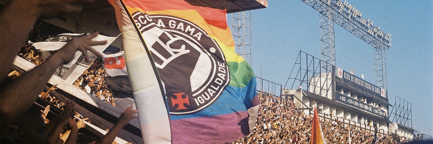 lorranisson's profile banner image