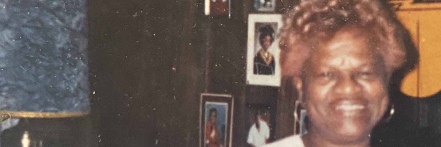 raveeenn_'s profile banner image
