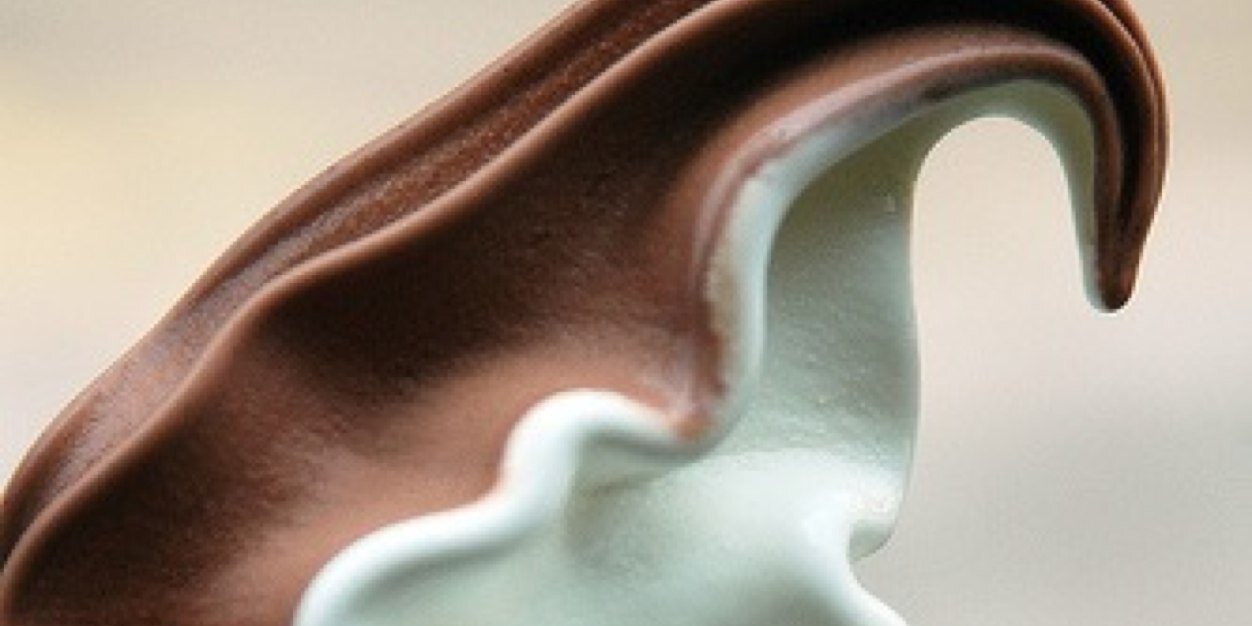 Swirl banner