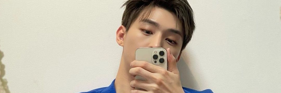 chu_roong's profile banner image