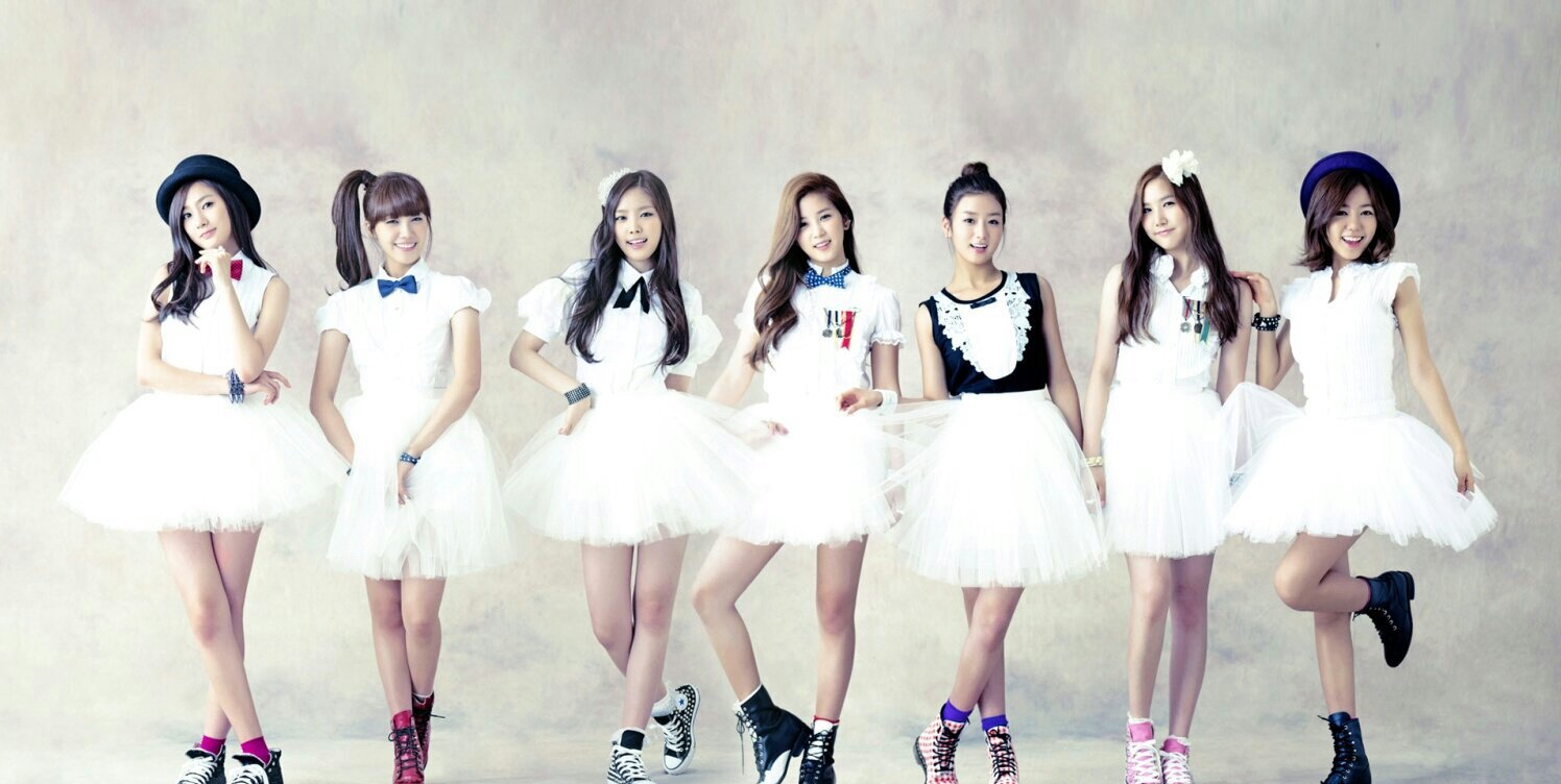 apink_bom's profile banner image