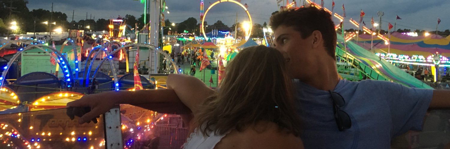 ally_dunkin's profile banner image