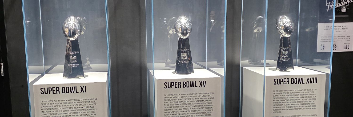 charleyz11's profile banner image