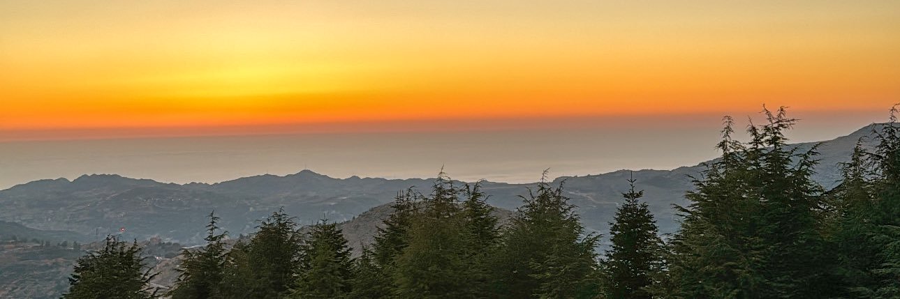 Rassizeina's profile banner image